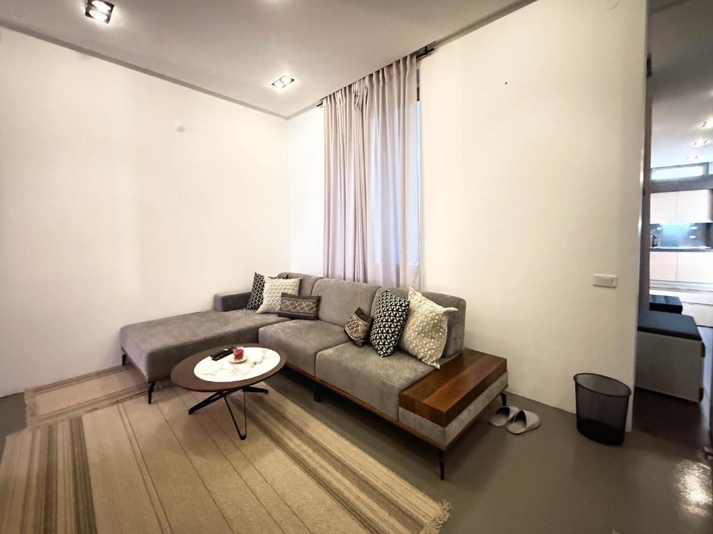 City Center Apartment - 1