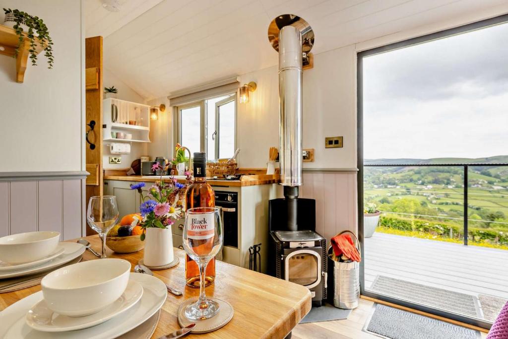 Cwt Eithin, Llangadfan