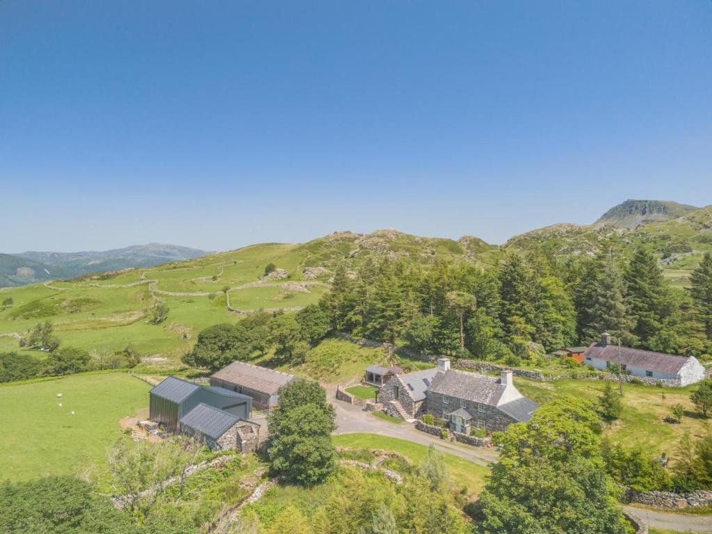 Bron LLety Ifan, Arthog