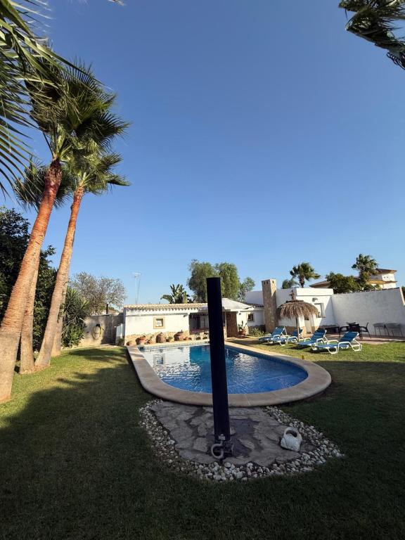 Chalet en La Barrosa, Piscina+BBQ+Grifo de Cerveza, Chiclana de la Frontera