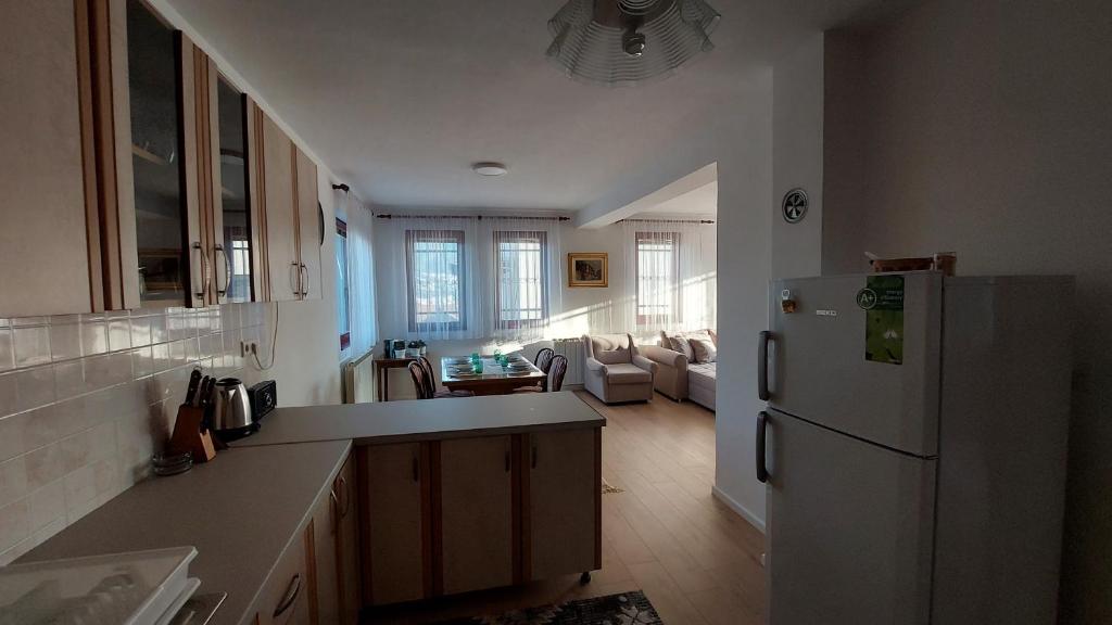 Sweet Old Town Flat - 5