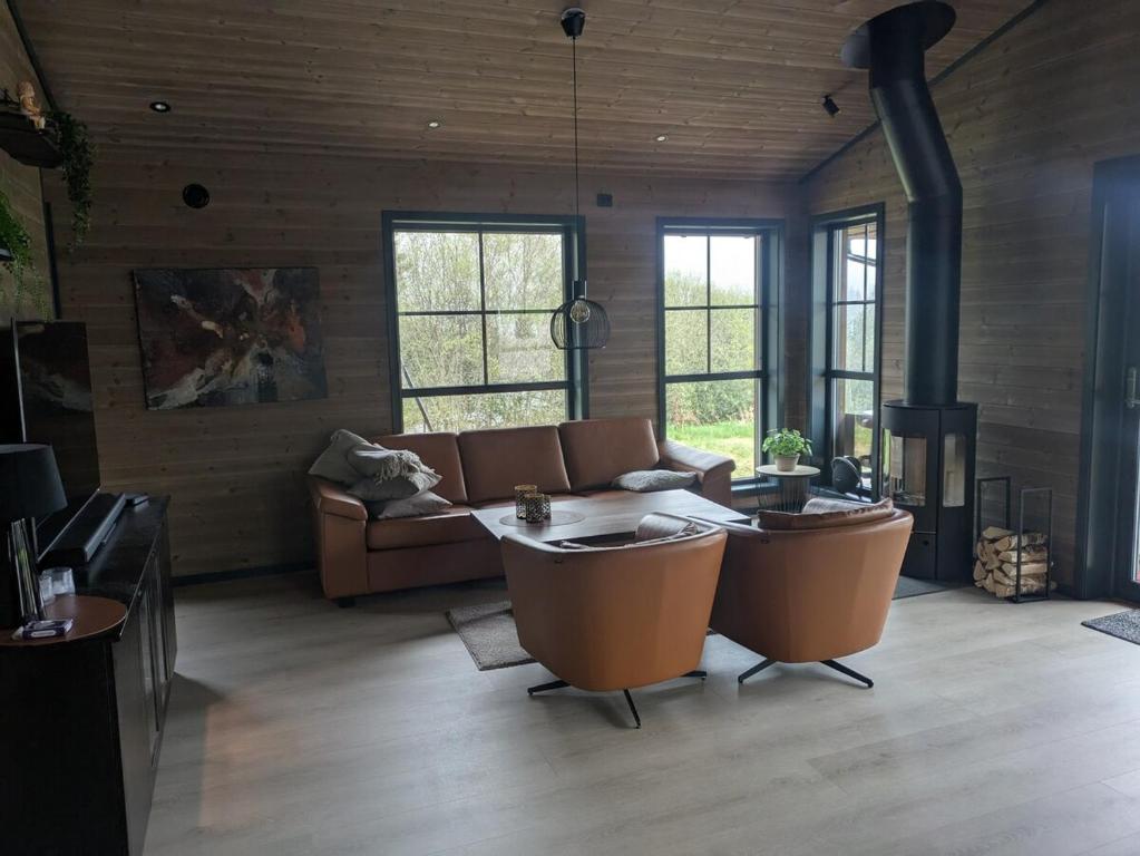 2 Cabins surrounded by beautiful nature, Stryn