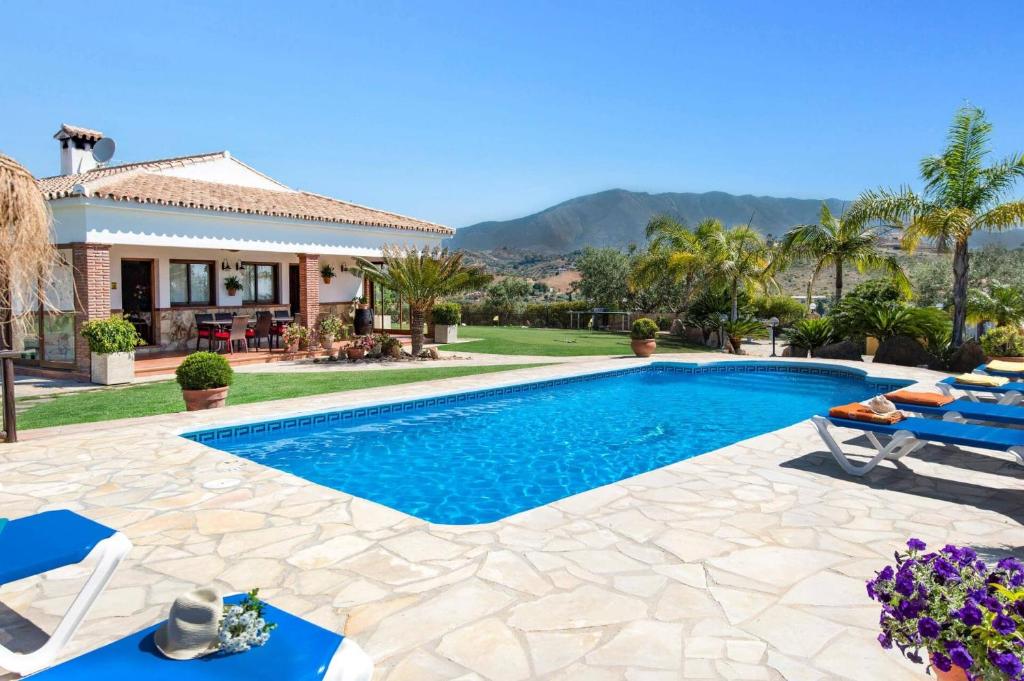 Villa Algazara by Villa Plus - 4