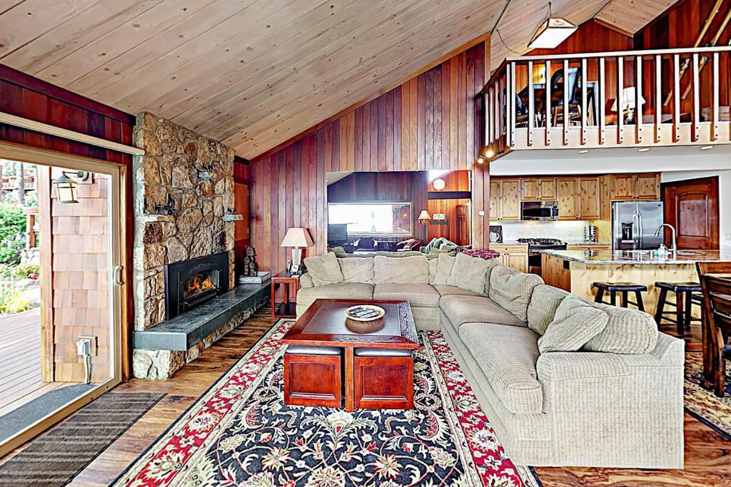 Lake Tahoe Oasis, Kings Beach