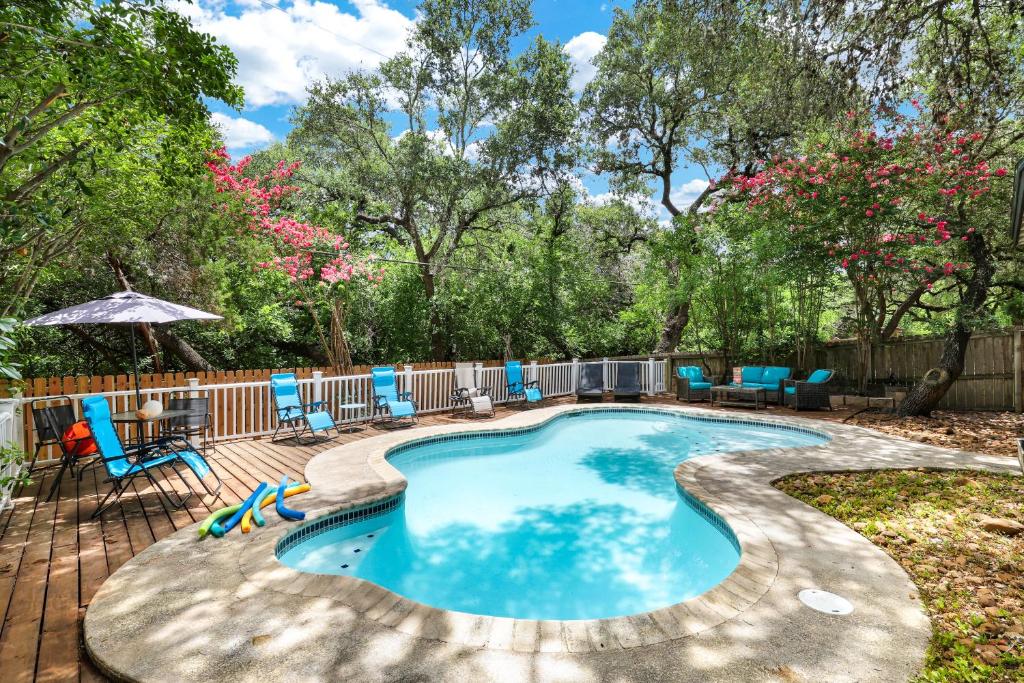 Sleeps 21 Private Oasis in the City, San Antonio