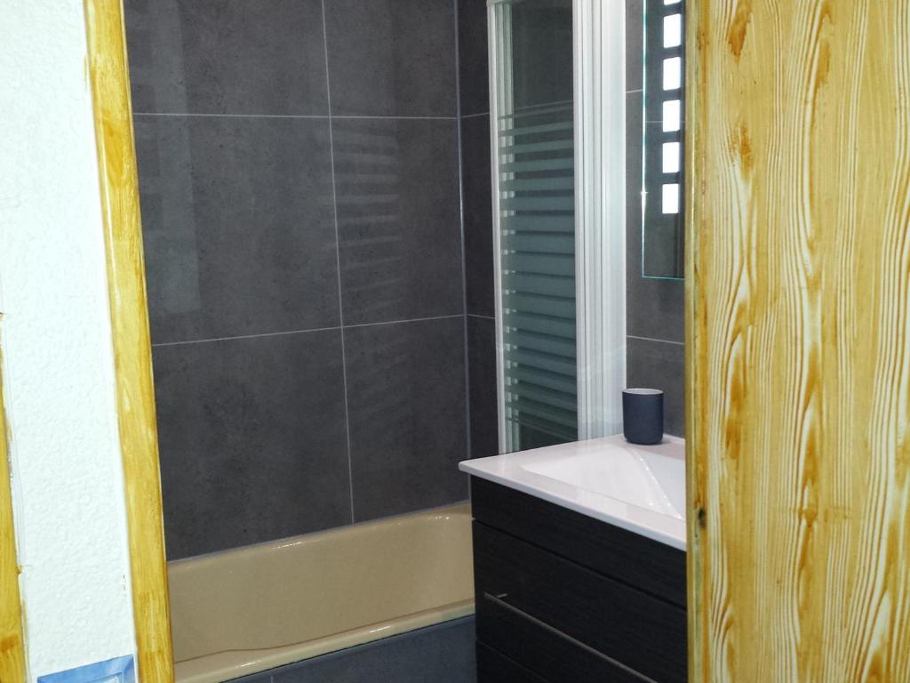 2P Cabine 4 Pers, Animaux Admis, Balcon, Parking - FR-1-263-591 - 3