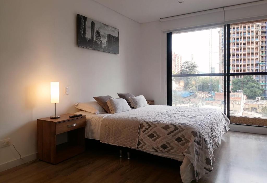 Acogedor Apartamento en Centro Internacional Bogotá - 1