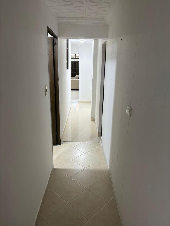 Apto en Laureles, 4 Habitaciones Ideal para Grupos - 2