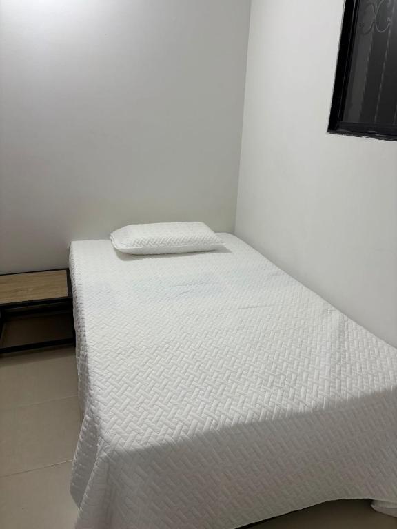 Apto en Laureles, 4 Habitaciones Ideal para Grupos - 5