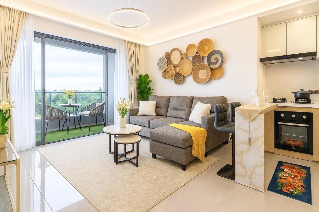 Nairobi Sky 1BR 1min to Junction Mall, Heated-Pool Gym Fast-WiFi, Nairobi