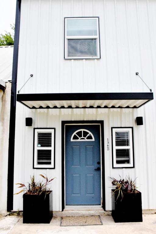 Escape in Bastrop, Bastrop