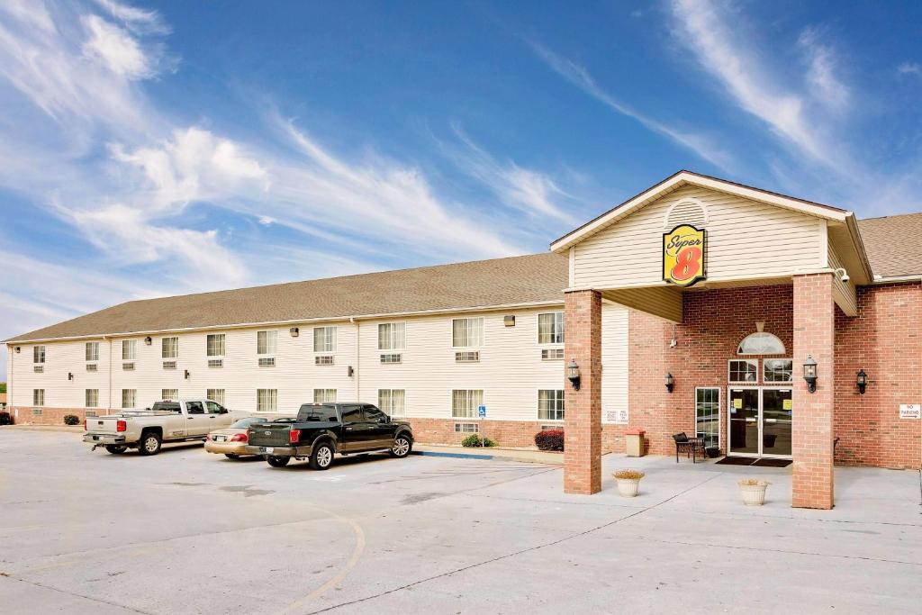 Super 8 by Wyndham Mound City, Mound City