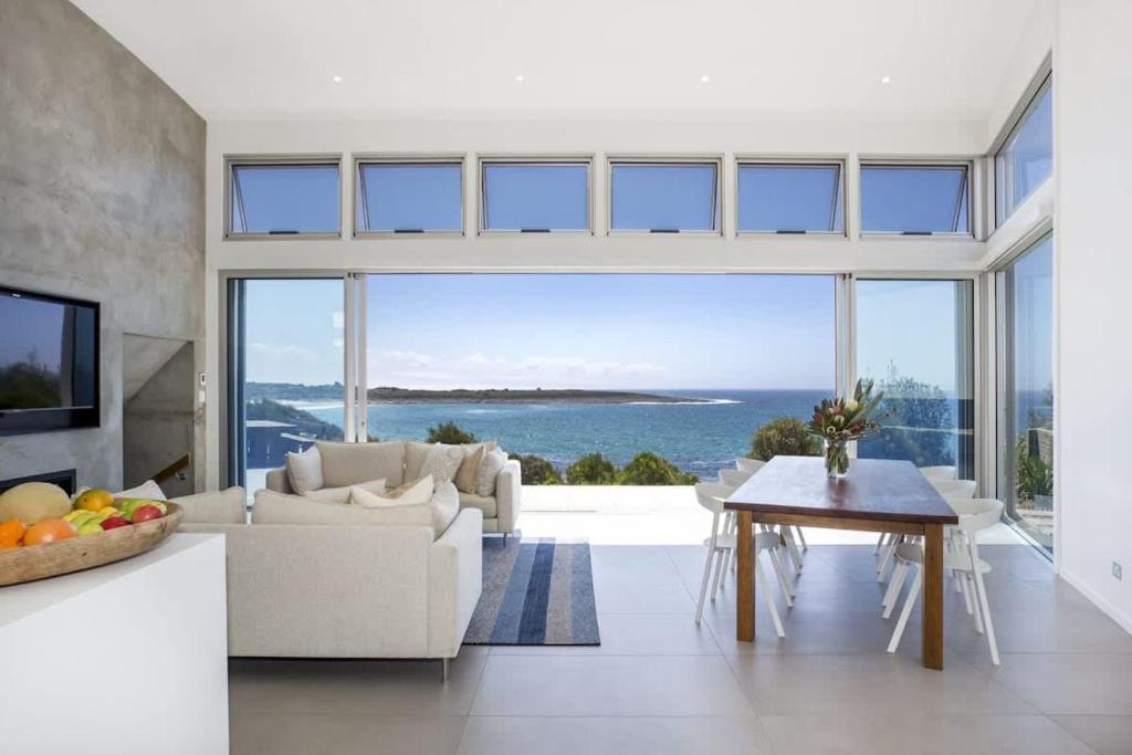 Bawley Point Beach Front - oceanfront luxury home, Bawley Point