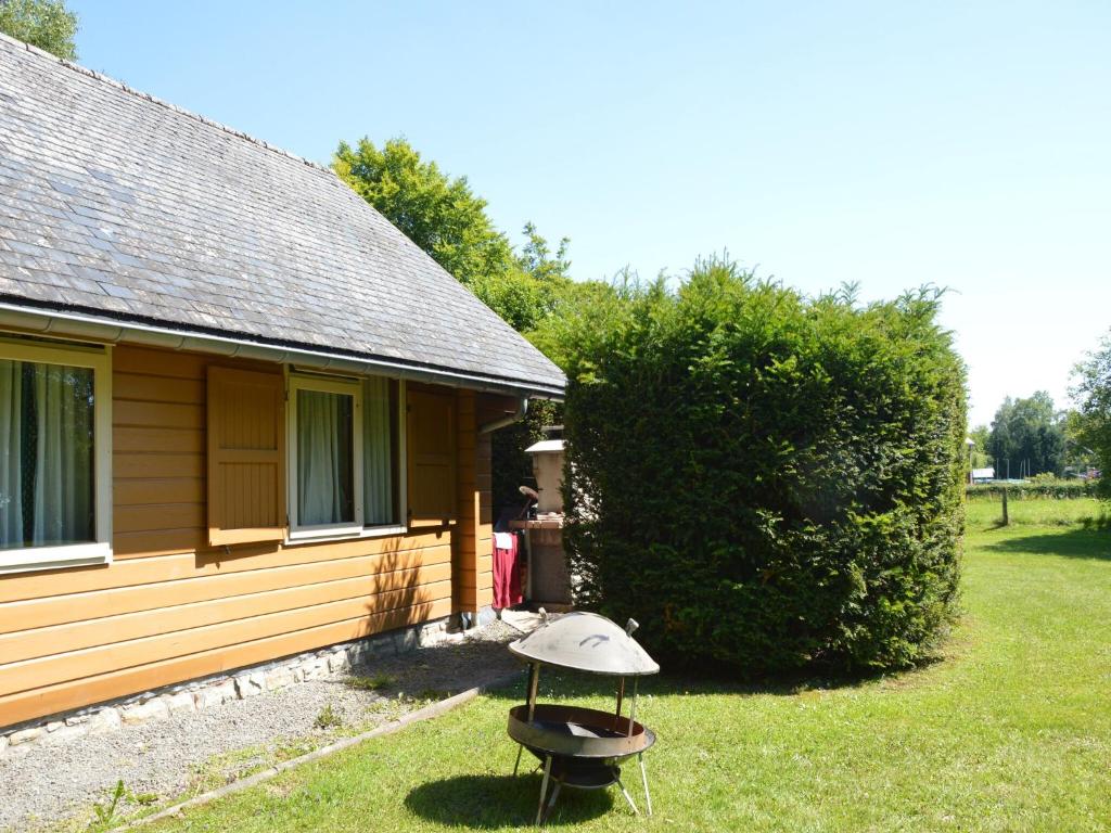 Comfortable Chalet in Ovifat near Ski Lift, Waimes