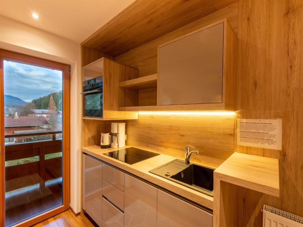 Lovely Apartment with Sauna, Ski Storage, Pool, Terrace - 4