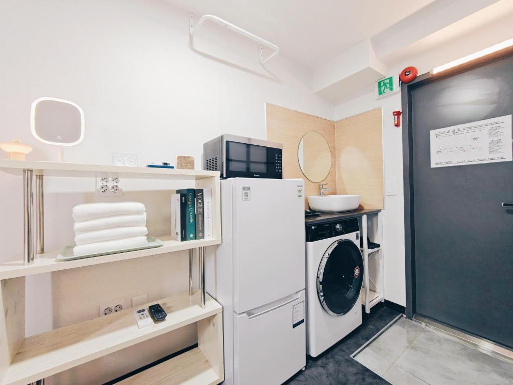 W 호스텔 공용 공간