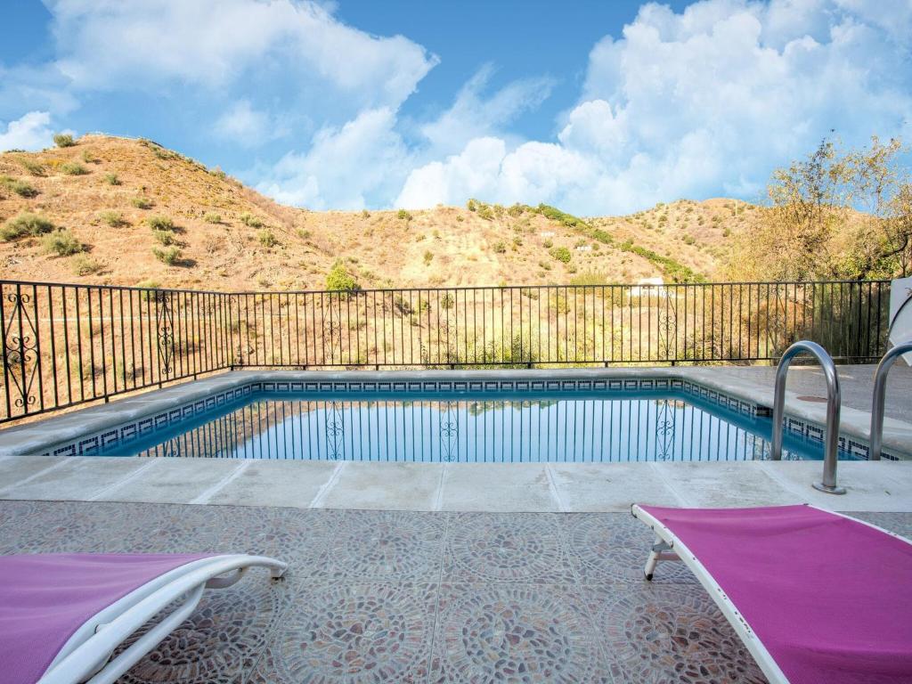 Sunny Solarium Holiday Home - 4