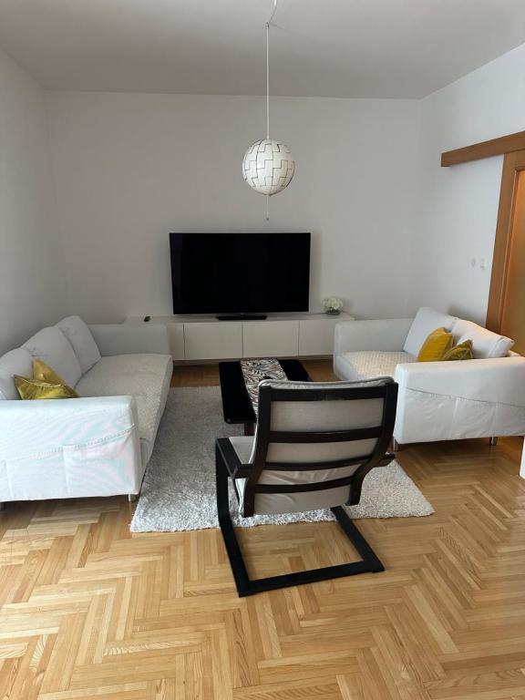 Salt Lake Apartment Tuzla - 2