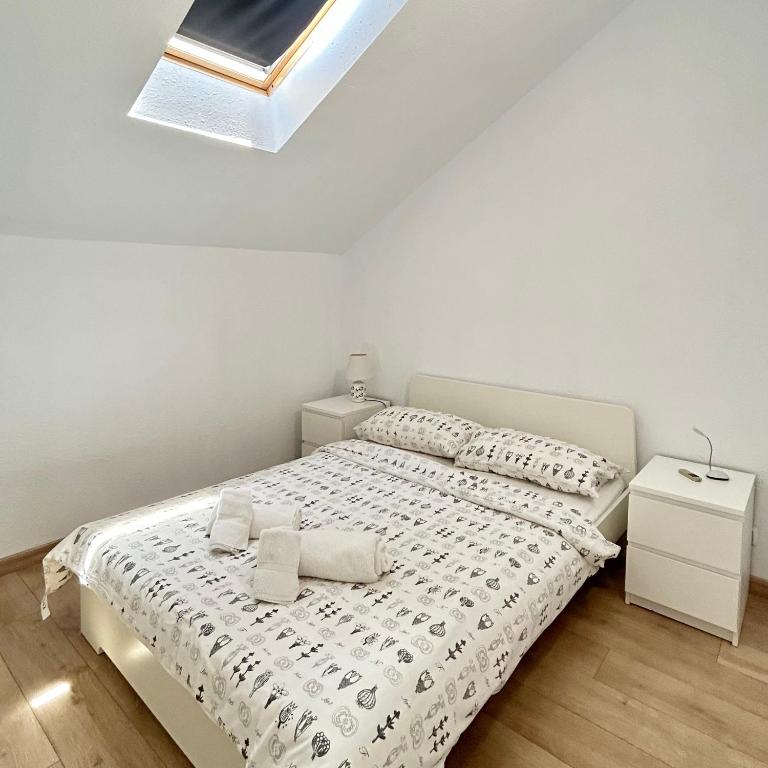 Pool view 2 bed duplex in Castle Harbour C207 - 3