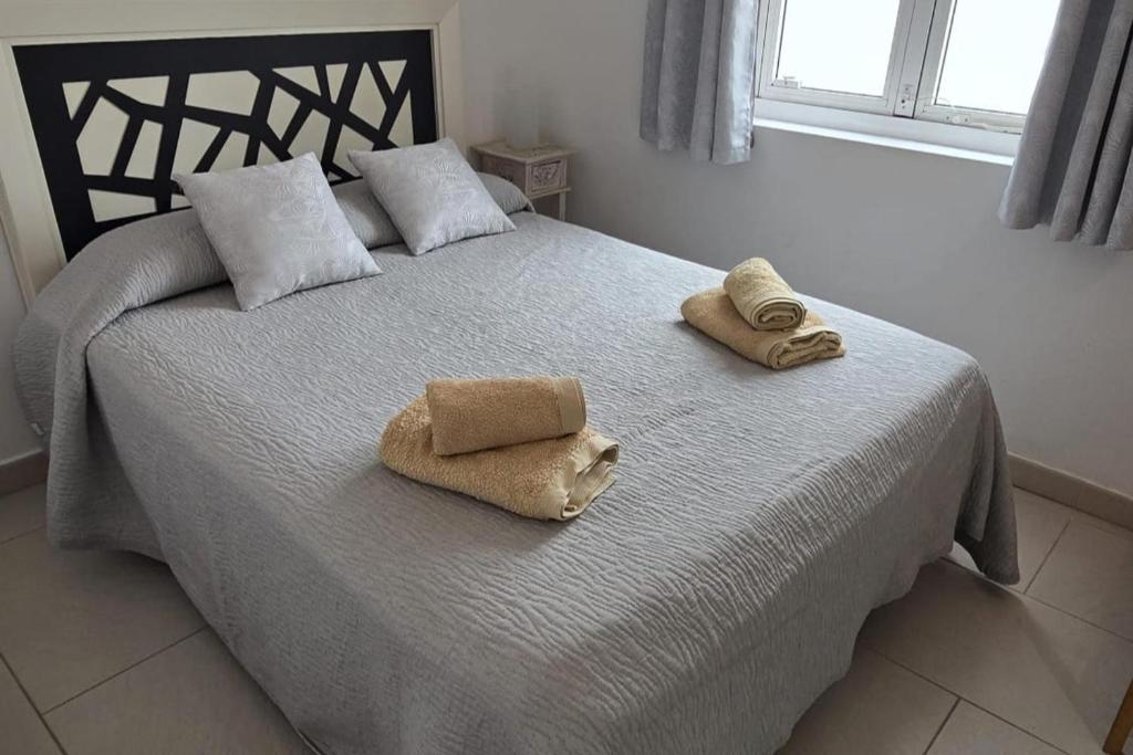 VILLA MALPAS Exceptional 3 Bed Villa - Sleeps 6 - Pool - HotTub- Parking - 2