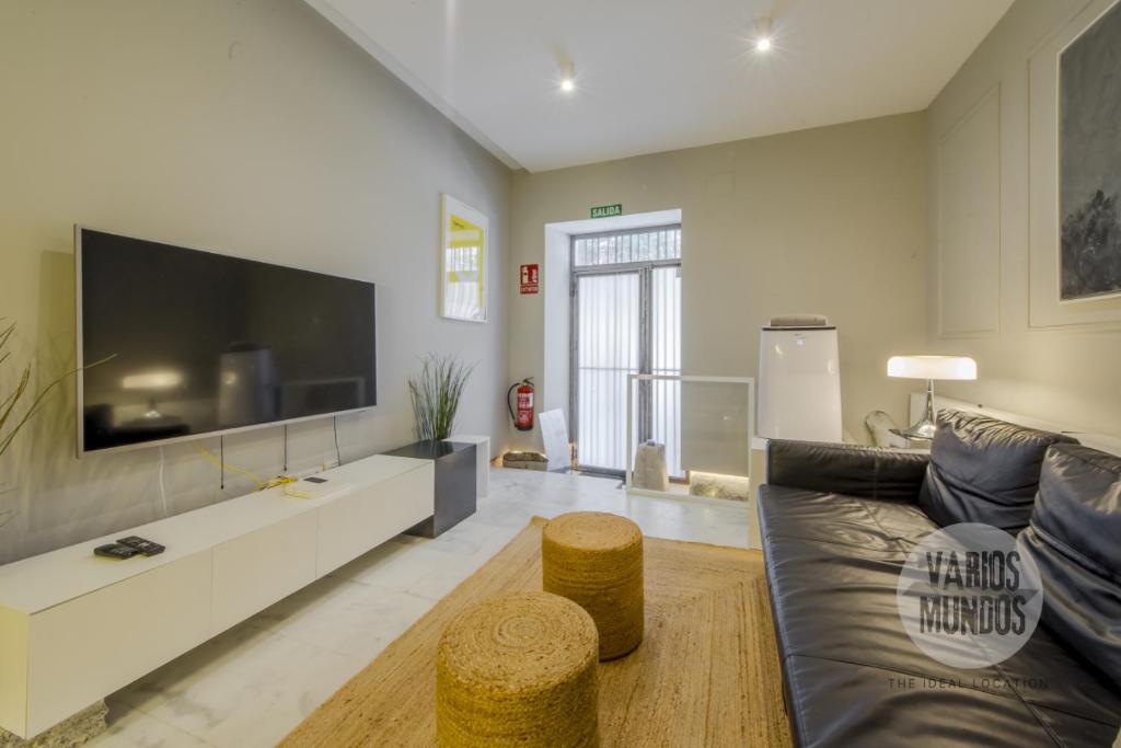Cool Duplex para 7, cerca de Tirso de Molina E2 - 3