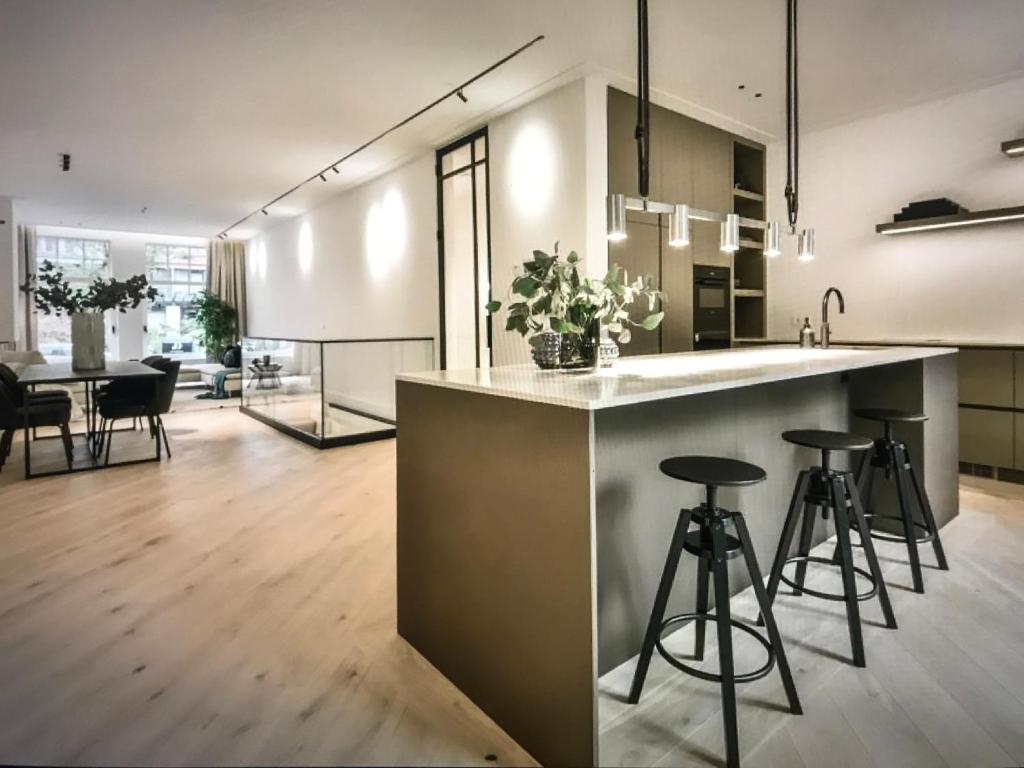 Patio del Sol by Dennis, Ojén