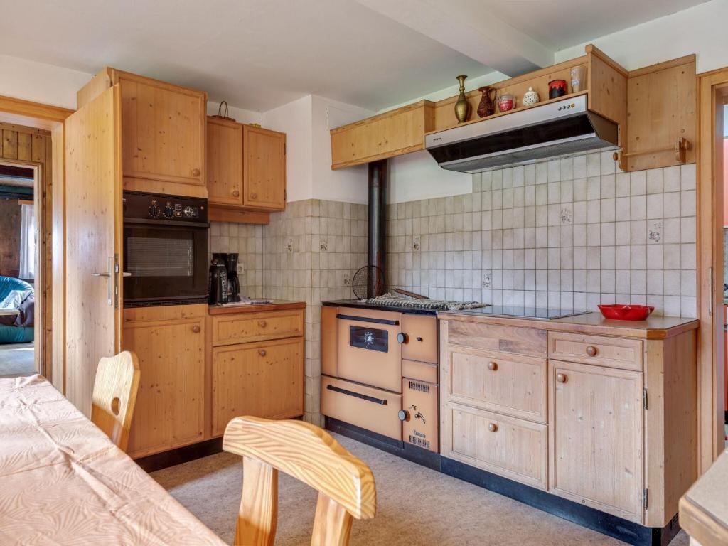 Chalet in Matrei near Ski Lift & Bus - 4