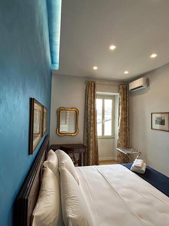 Manzoni Blue House by Ghor - 2