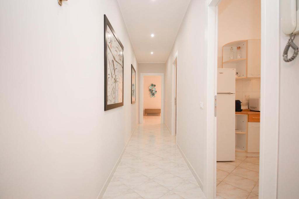 Rome Flat 42 by Ghor - 5