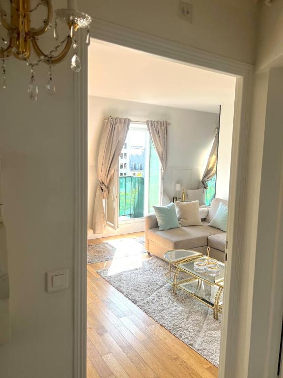 Charming Parisian apartment - 4