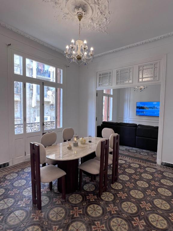 haussmannien of Wahran, Оран