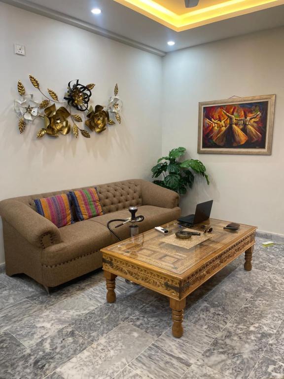 Sheen GUEST Room, Rávalpindí