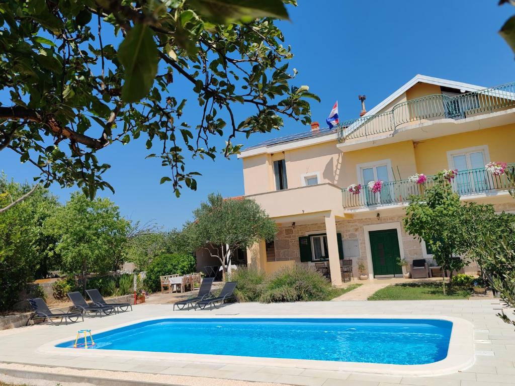 Šimun&Jakov, Drinovci