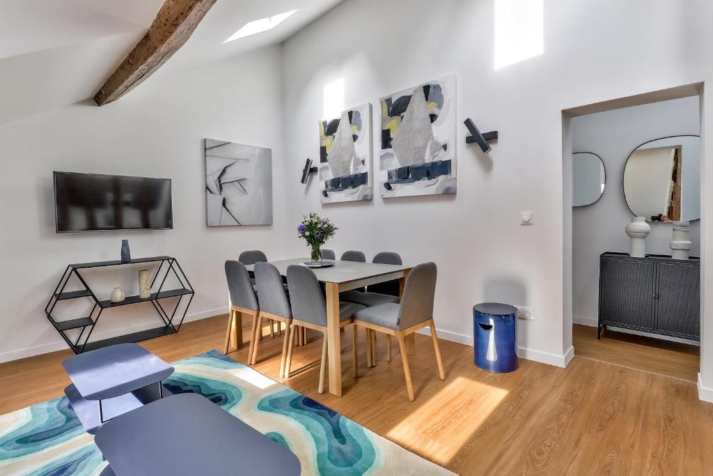 Urban Flat 117 - Parisian Apartment in the Center - 4