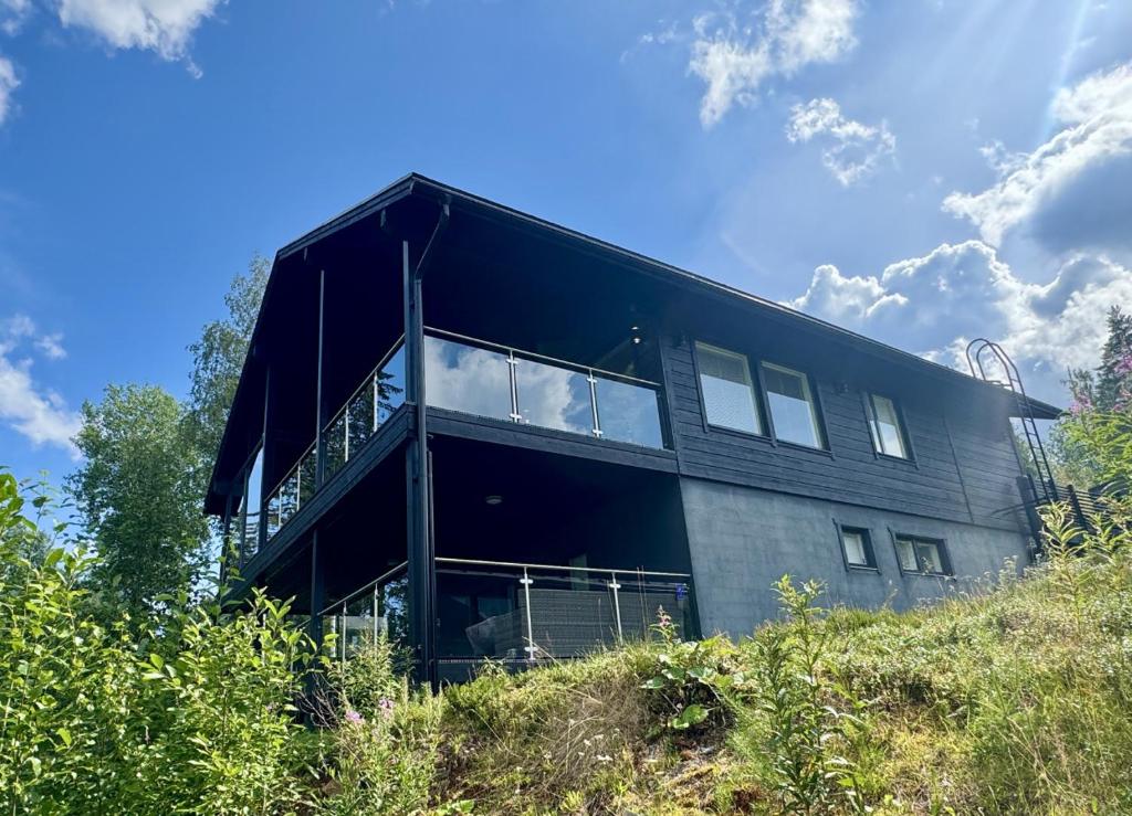 Kolmeseiska, Jämsä