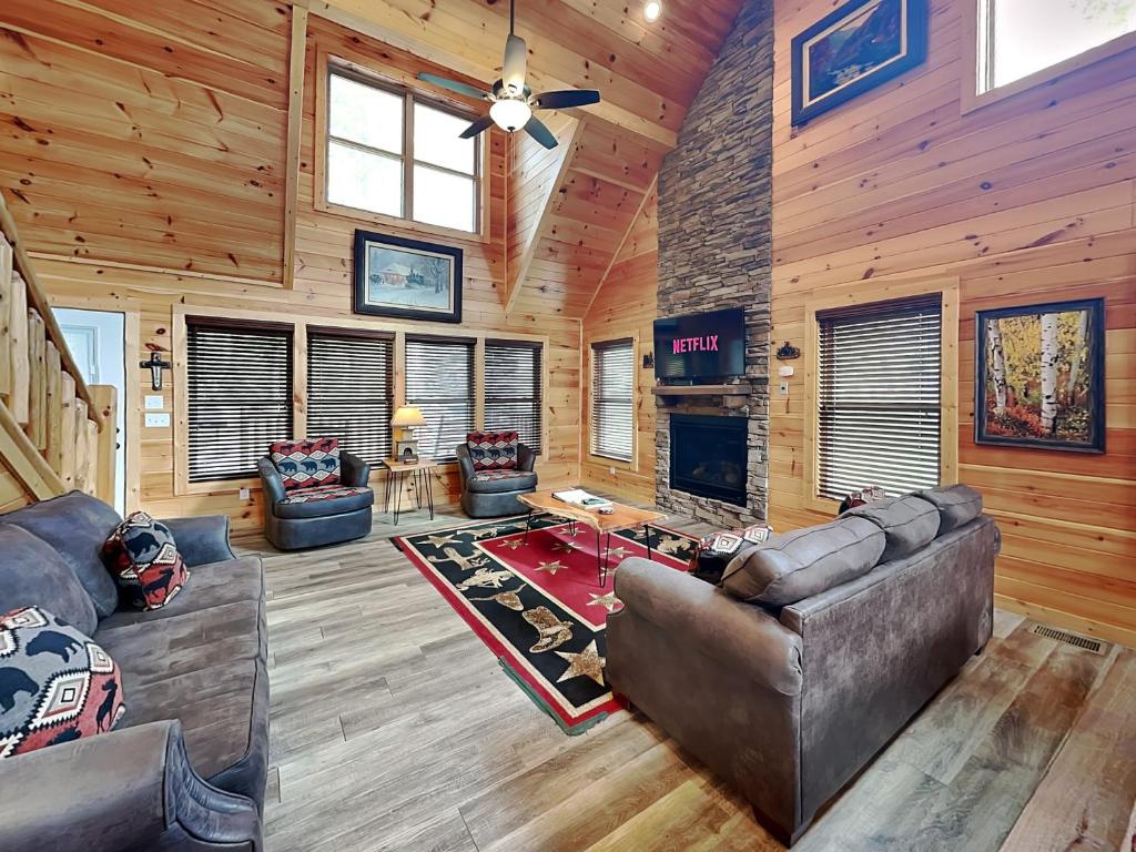 Fire in the Sky, Sevierville