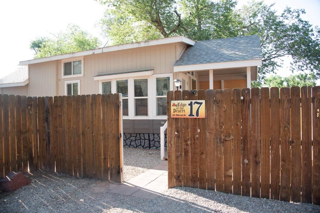 Petroglyph Point Cabin #17, Moab