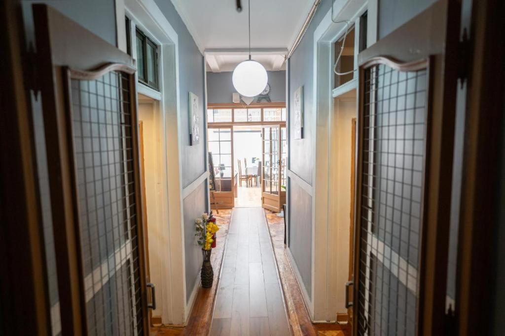 lindisimo casona hostal en el centro de santiago - 1