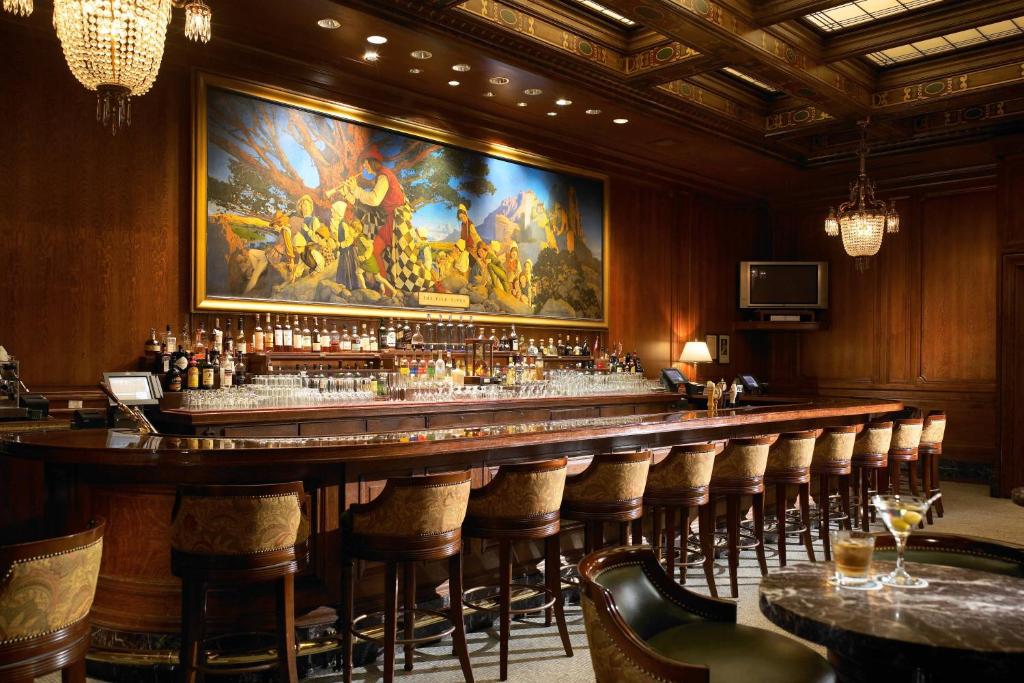 Bar/ Salón