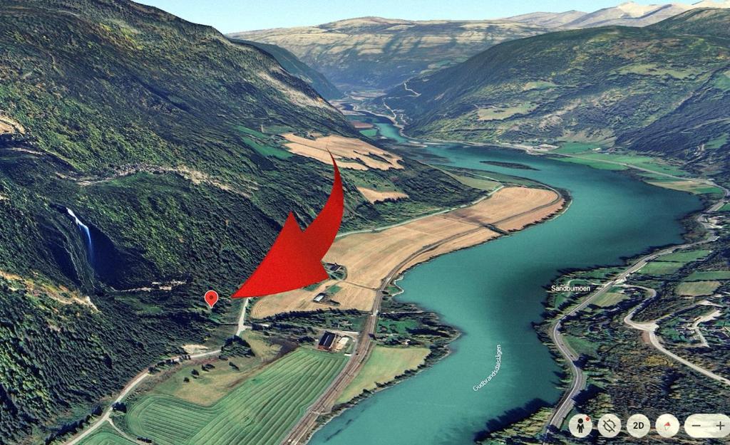 Waterfall Retreat, Sel