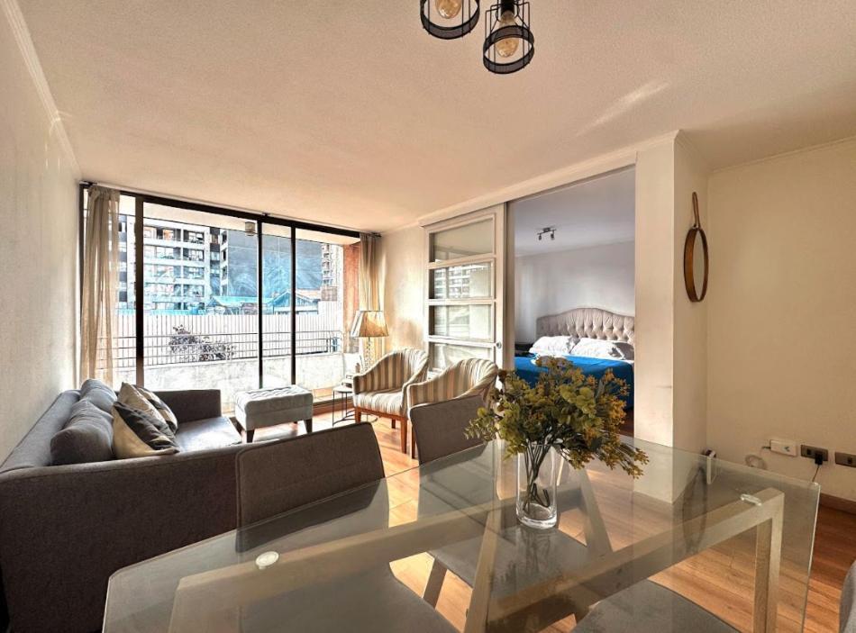 Departamento 1 habitación, A pasos del metro Santa Lucia, Cómodo con WIFI - 5