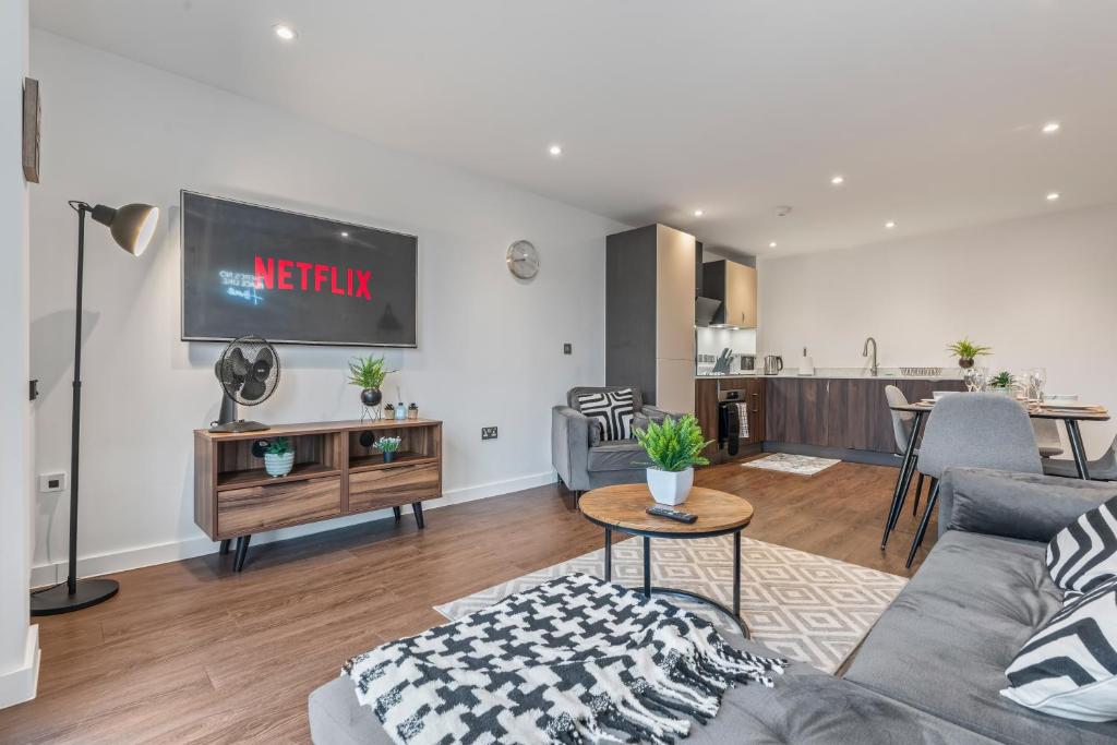 York - Central - Balcony - Sleeps 6, York