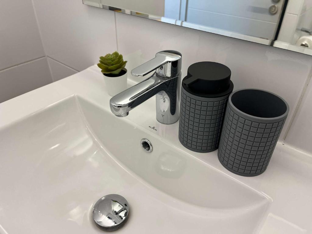 Moderno y luminoso departamento en Santa Isabel - 3