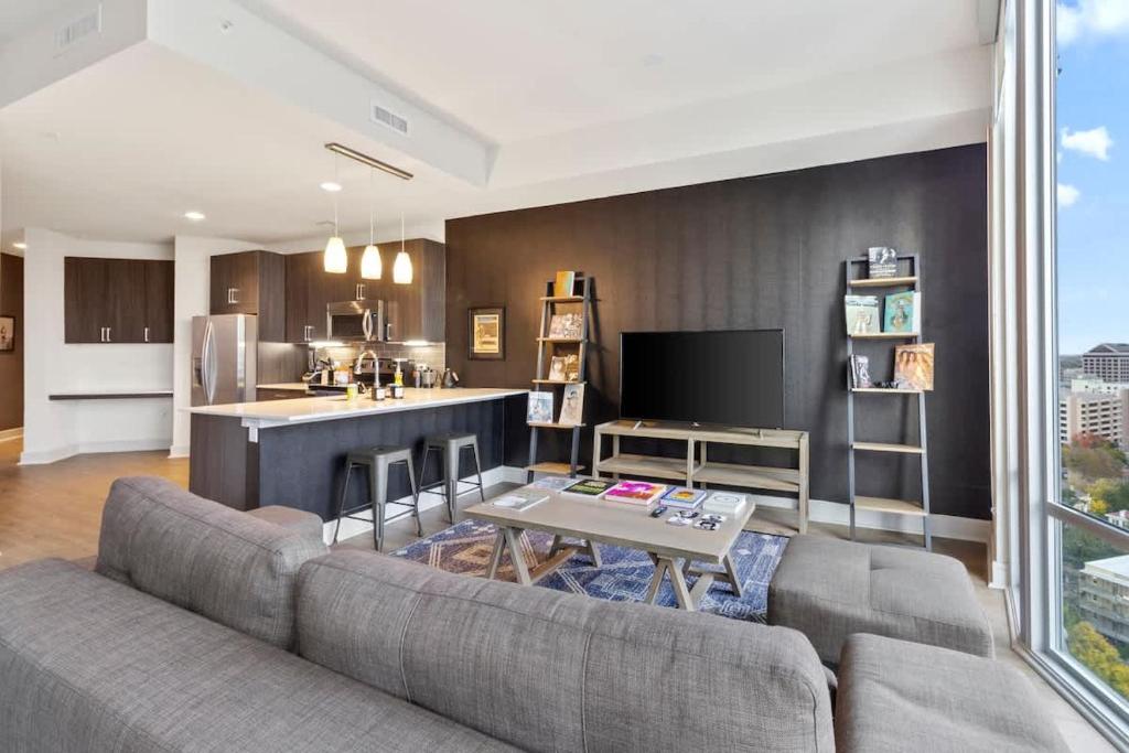 The Stevie Ray Vaughan Flat ATX, Austin