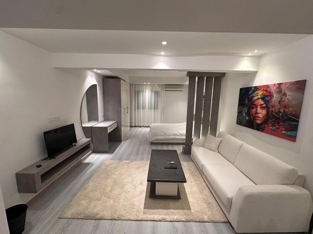 Ultra Modern Studio in Zamalek, Káhira