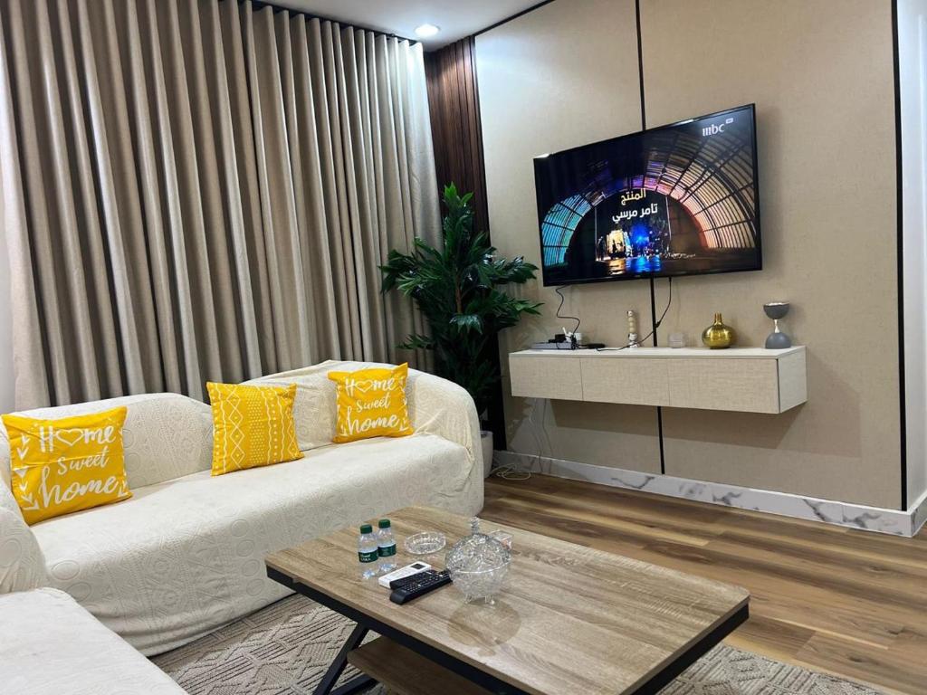 Hala 12B - شقة فاخرة بغرفة وصالة, Quai