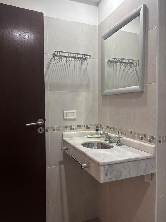 Loft a pasos de Av pellegrini y Bv oroño - 5