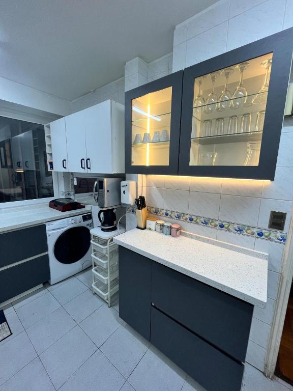 Spacious apartment overlooking the sea - 2