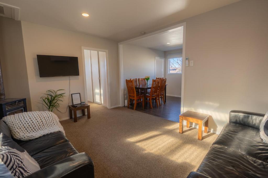 Modernised Mackenzie with central location., Twizel