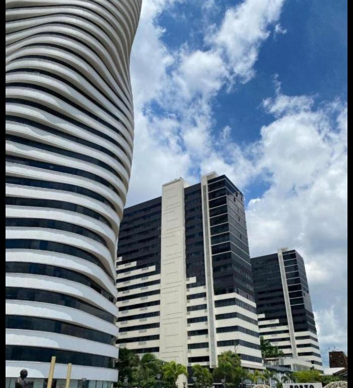 Bright Corner Condo in Bellini - 2